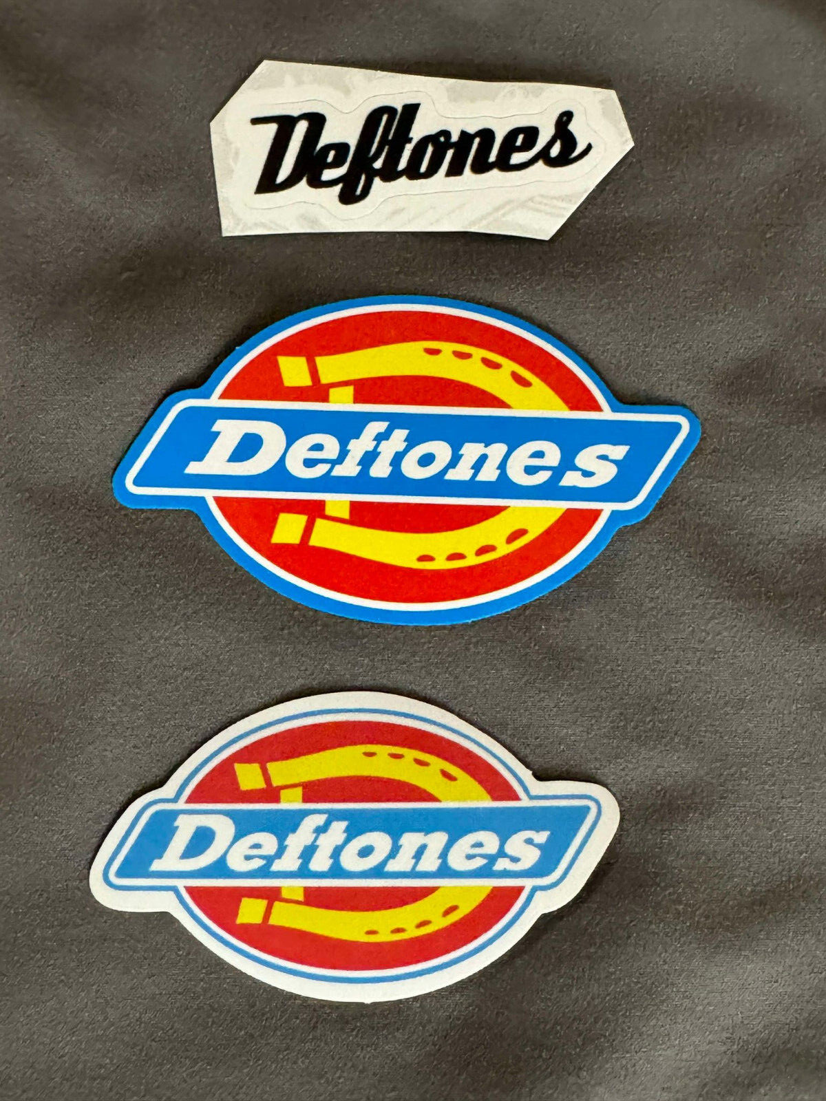 Lot of 3 DEFTONES 5/8″ to 3 1/4″ Band Logo STICKERS Red Blue FAST! FREE SHIP!