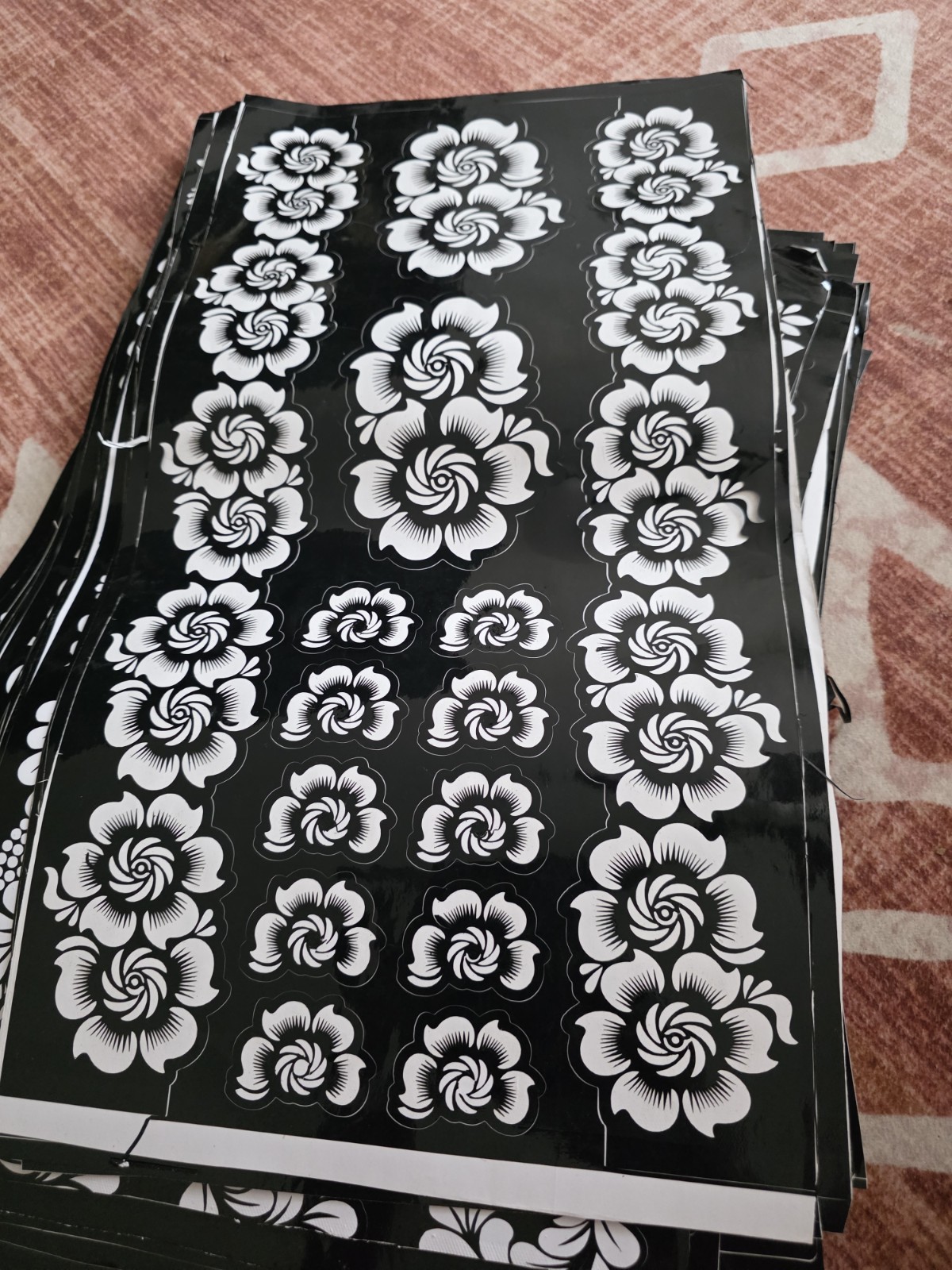Henna Designs/patterns Stickers/stencil For Your Legs & Hands Or Other Parts.
