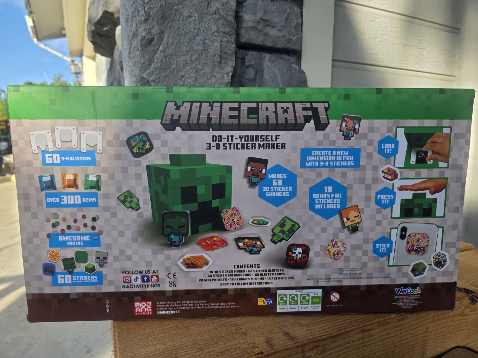 Minecraft DIY 3-D Sticker Maker Set – Create 60+ Shaker Stickers – New In Box