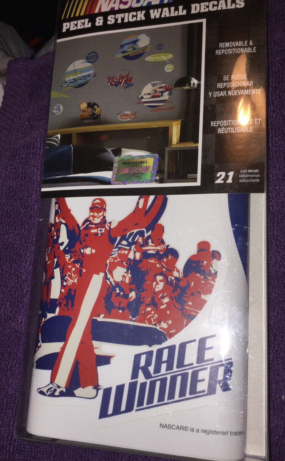 NASCAR Peel & Stick Wall Decals – 21 Stickers In The Pack New 2011 – Kids Rare