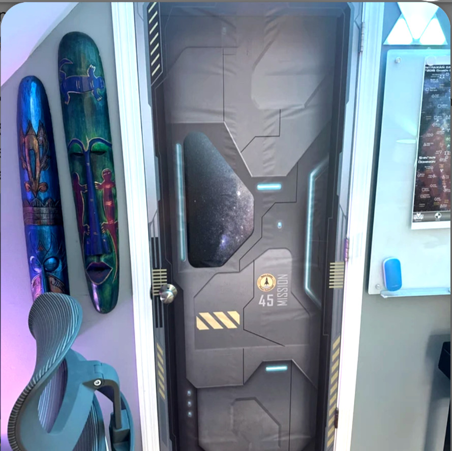 Sci-Fi Spacecraft, Star Ship Door Mural, Sticker, Cover, Decal, Peel’n’Stick