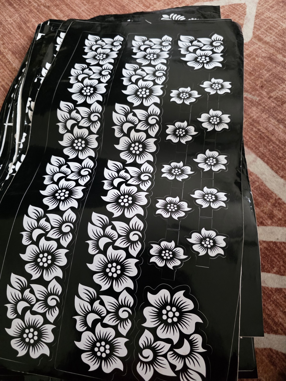 Henna Designs/patterns Stickers/stencil For Your Legs & Hands Or Other Parts.