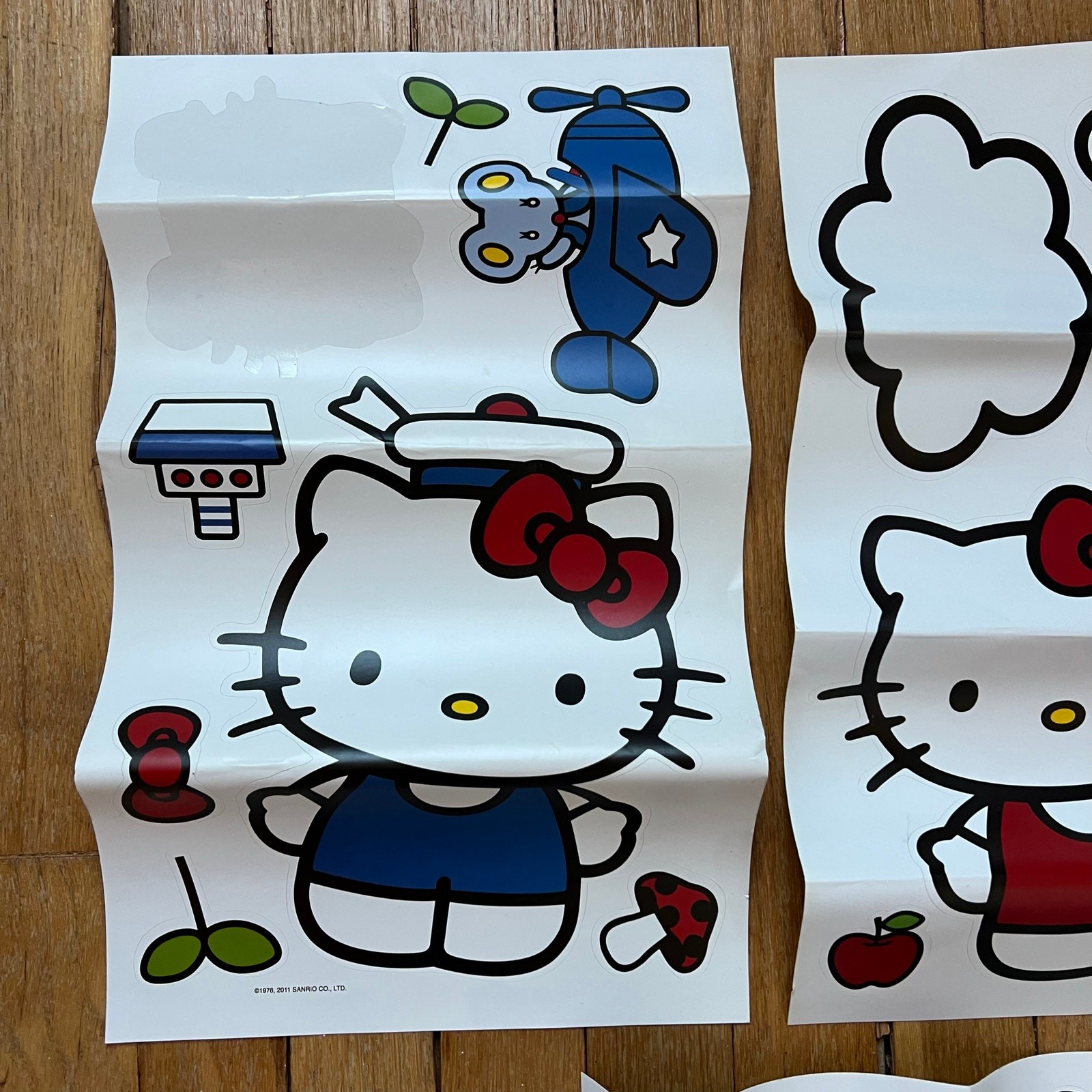 Hello Kitty Large Vinyl Wall Decal Sticker Sheets Sanrio Retro 2011 9″x7.5″