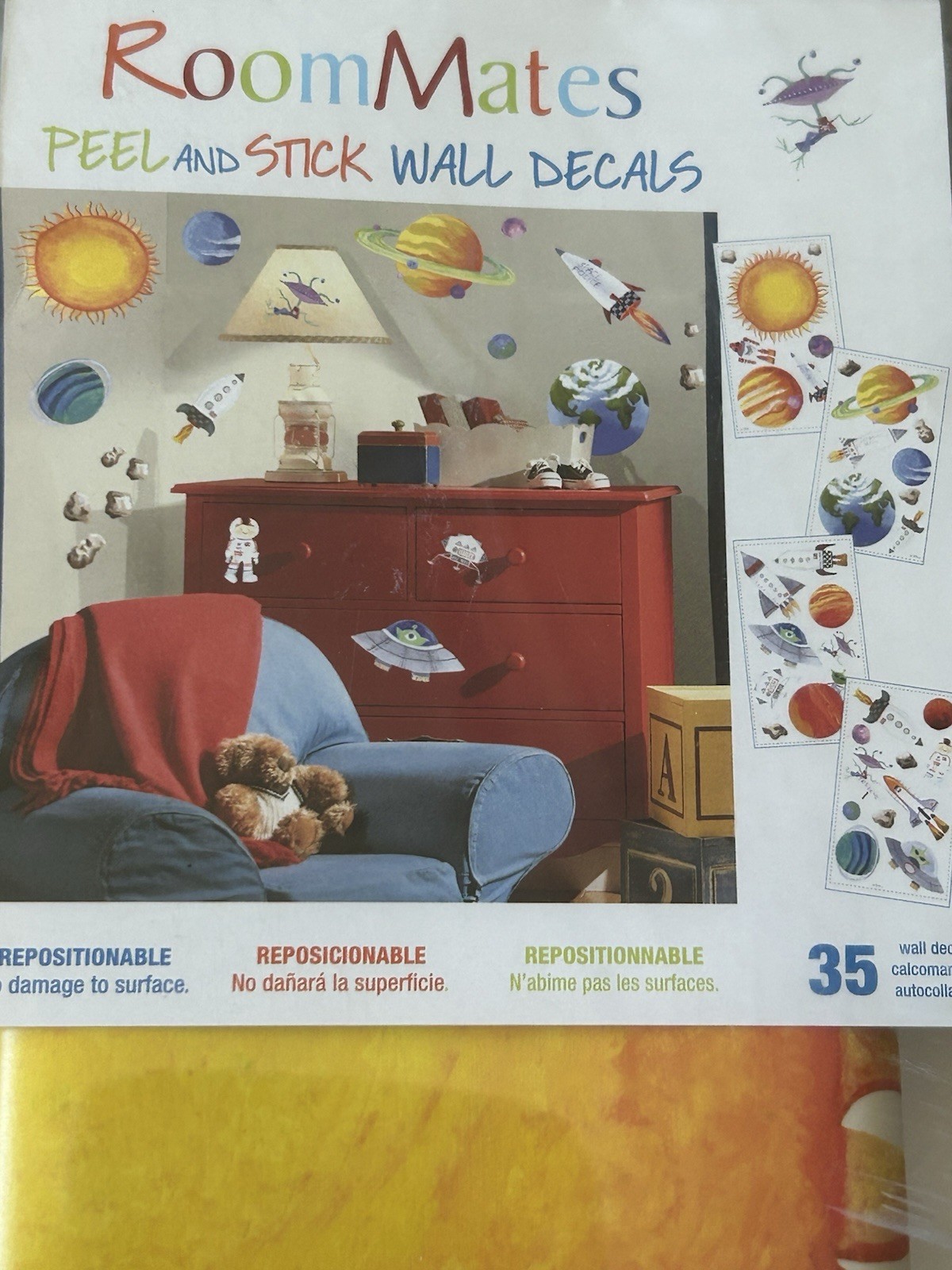 RoomMates Space Peel & Stick Wall Decals RMK1316SCSORK 35 Pc Sealed NOS USA