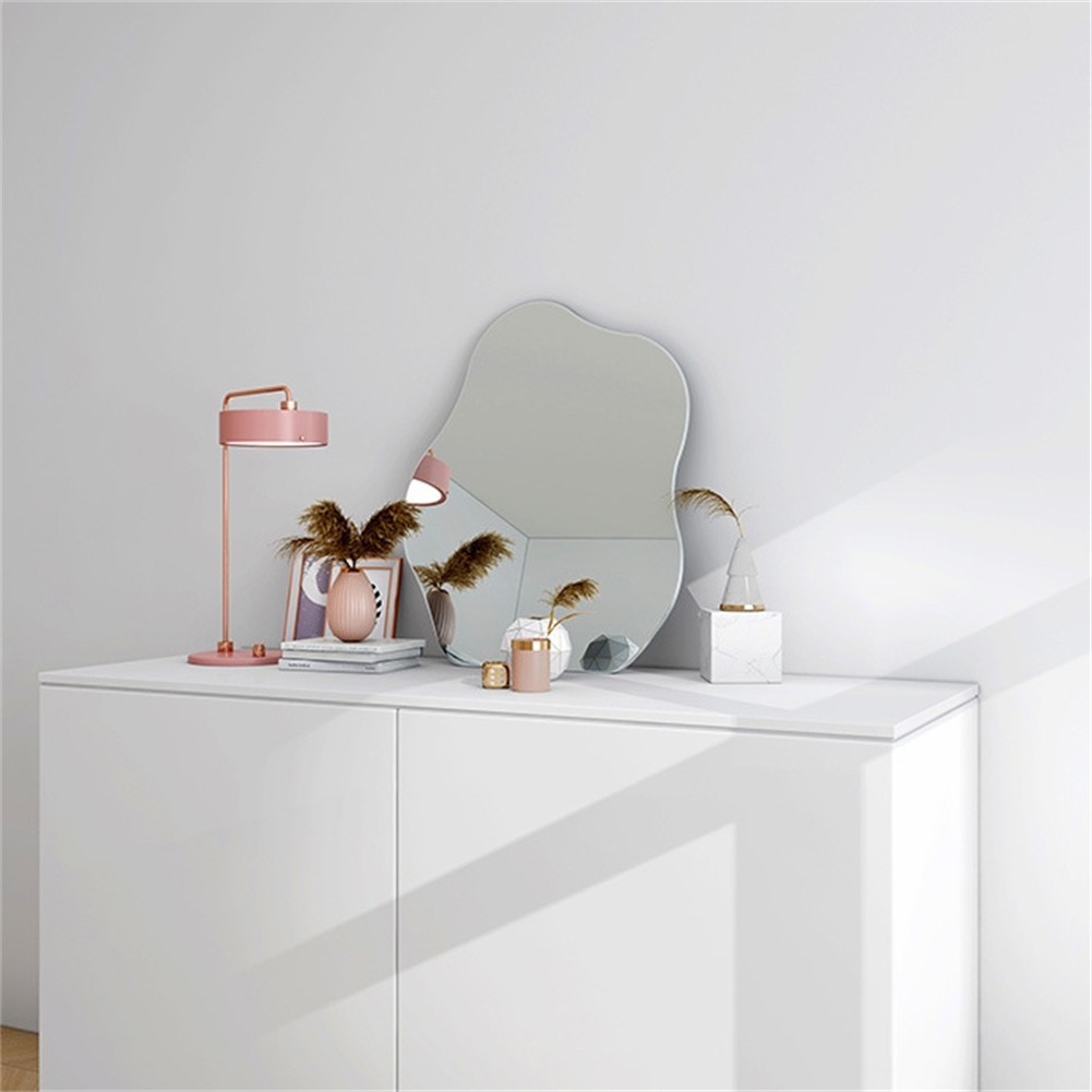 Irregular Shaped Acrylic Mirror Suitable for Various Home Environments