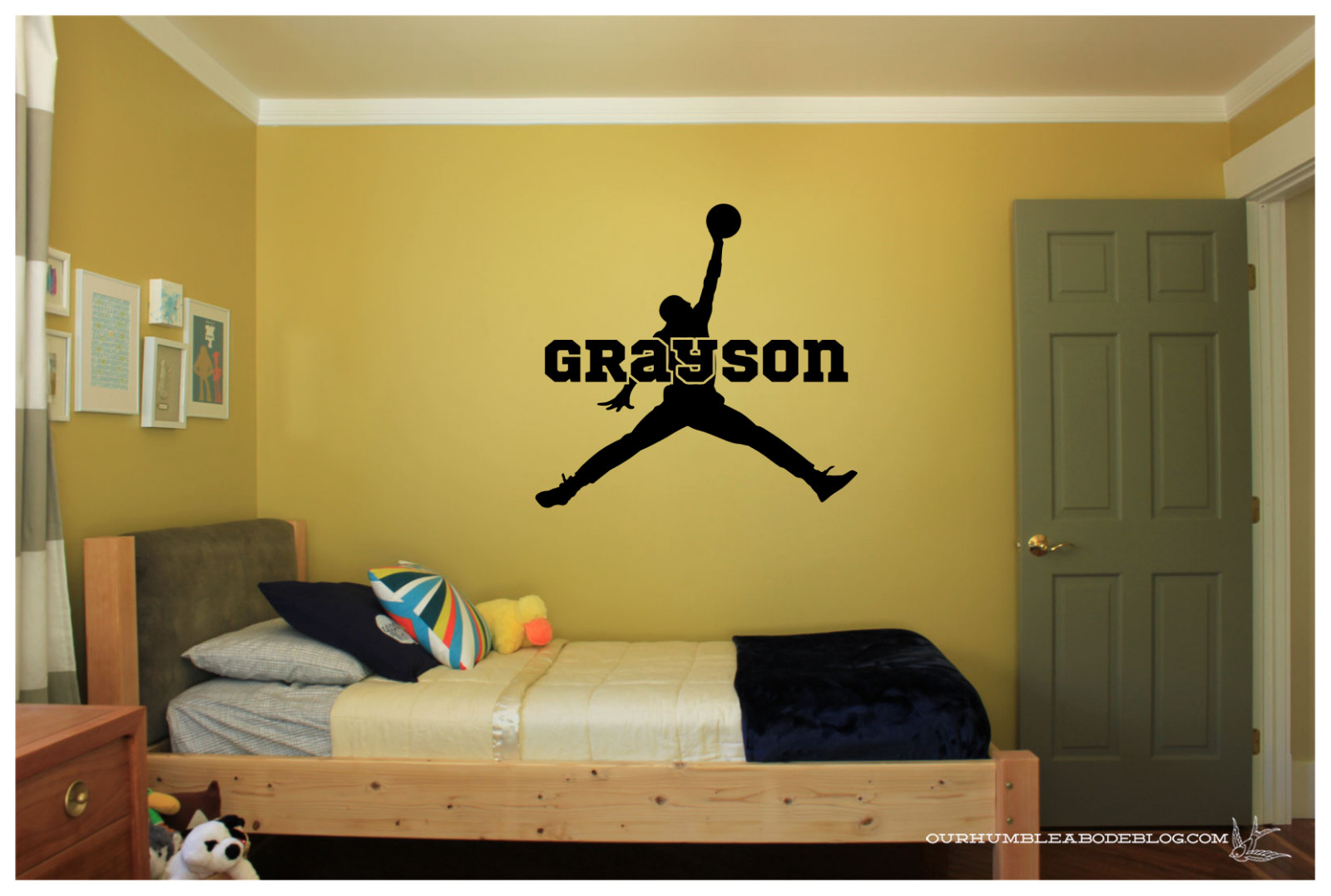 Michael Jordan Jump Man with Name Vinyl Wall Sticker Decal 23″x22″ Colors