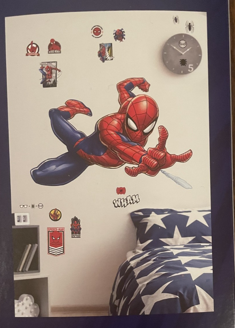 53” ULTIMATE SPIDERMAN Peel & Stick Giant Wall Decals XXL Marvel RMK5326BX Cool!