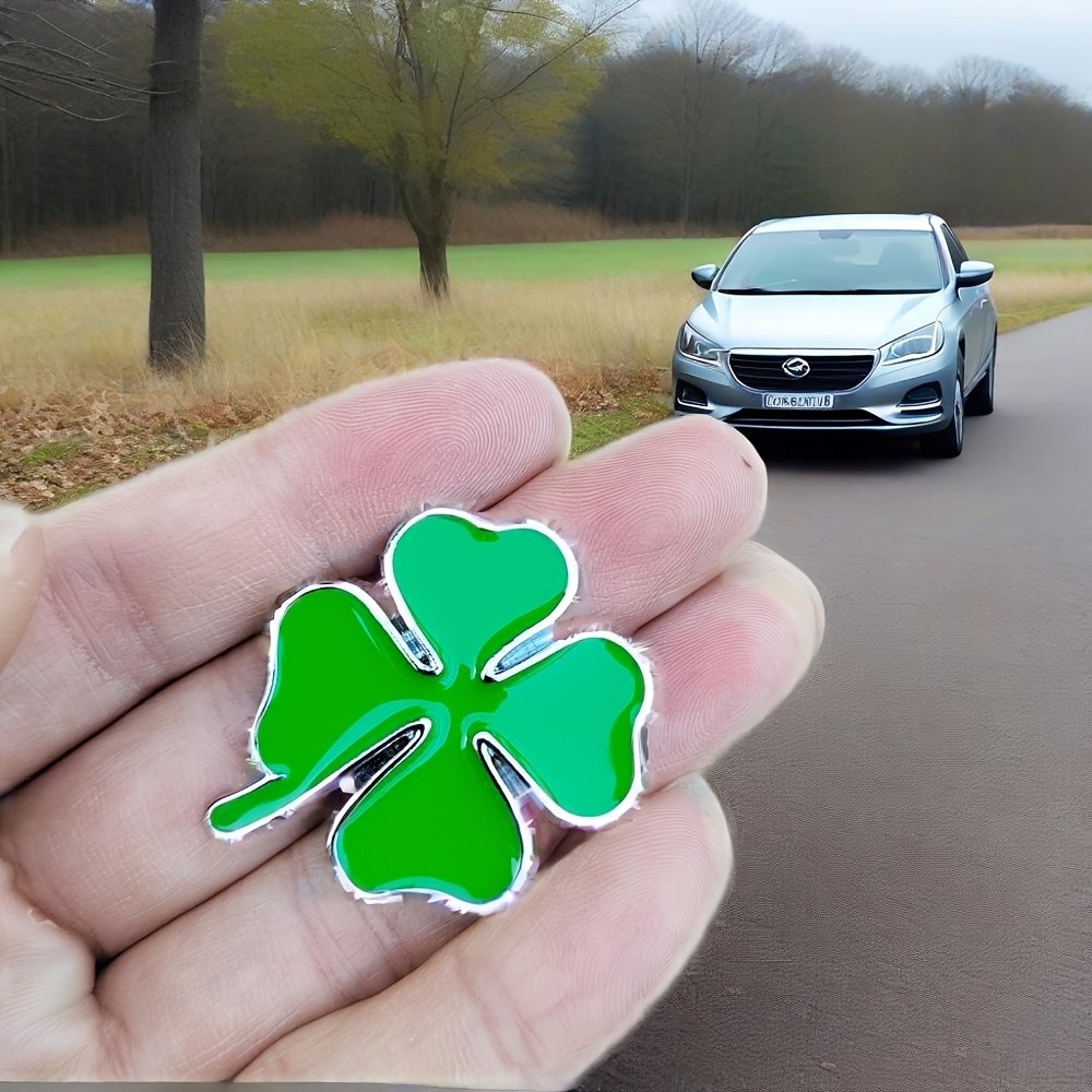 Long Lasting Robust Compact 2PCS 3D Zinc Alloy Four-Leaf Clover Car Tail Emblems