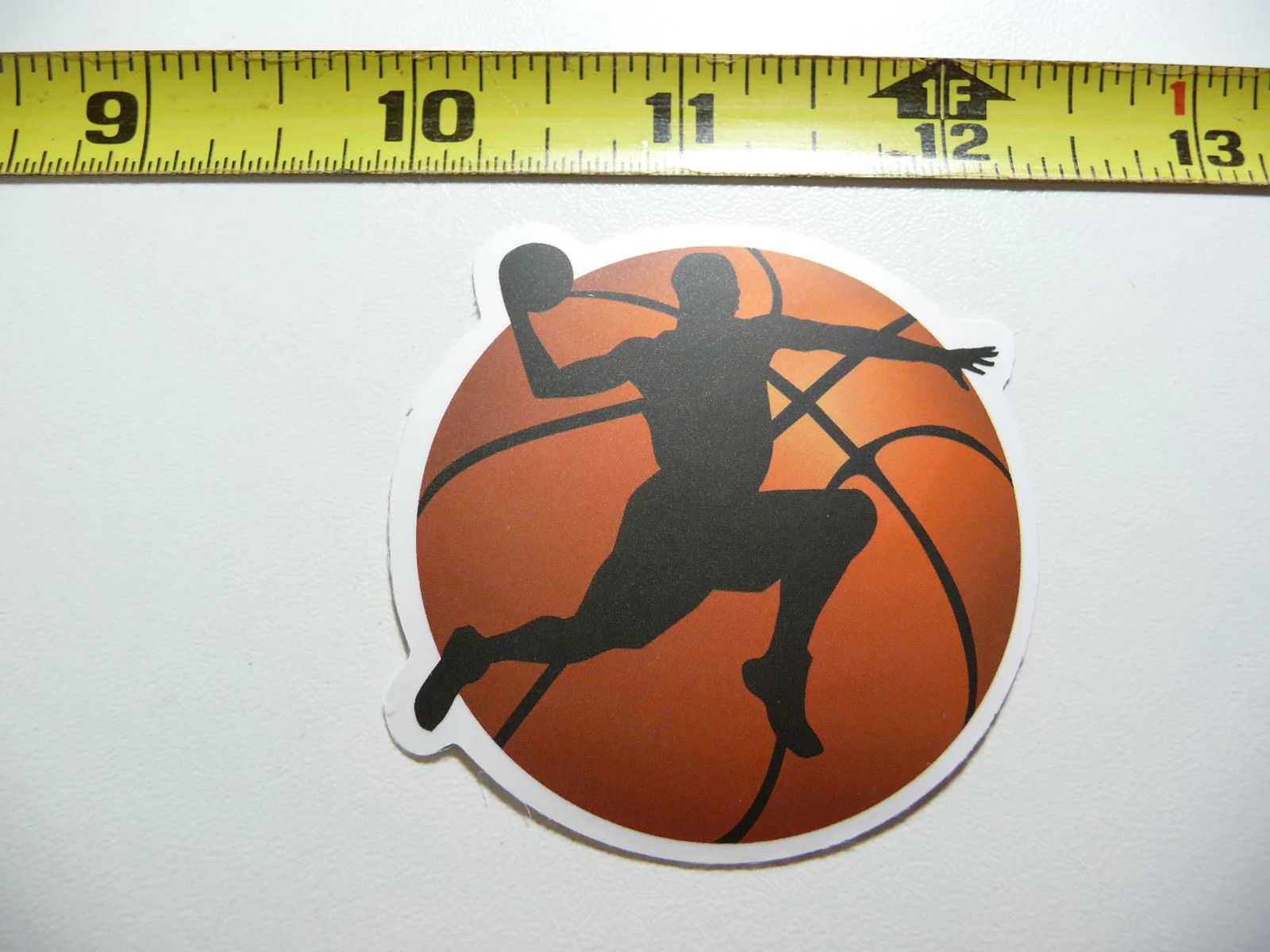 BASKETBALL PLAYER DUNKING SMALL STICKER DECAL GAME ATHLETIC SPORTS GAME