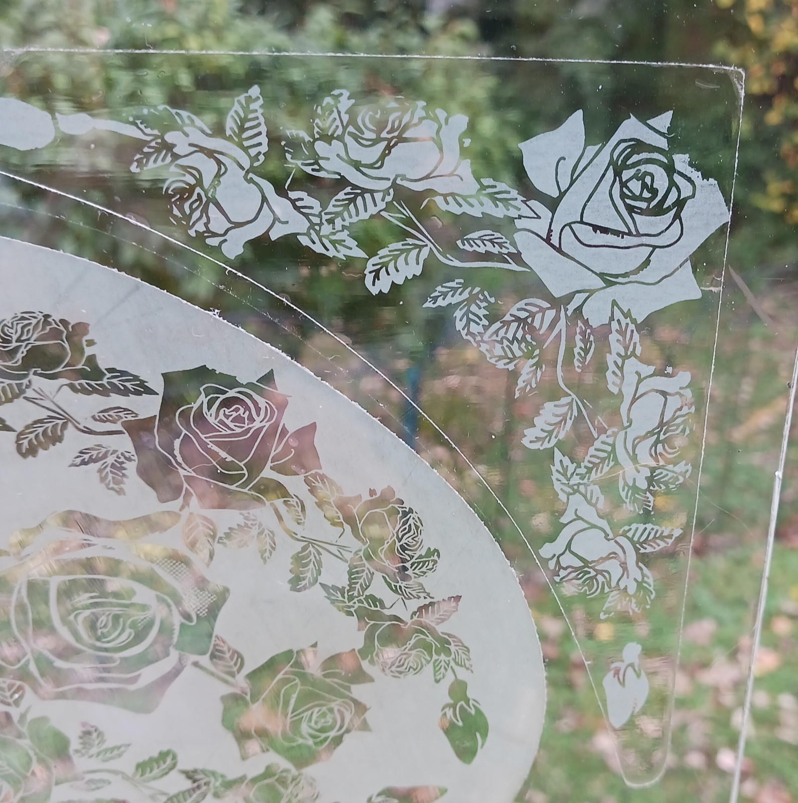 ROSE Etched (Clear Back) Look Cling 5″X5″ Corners Removable & Reusable 210