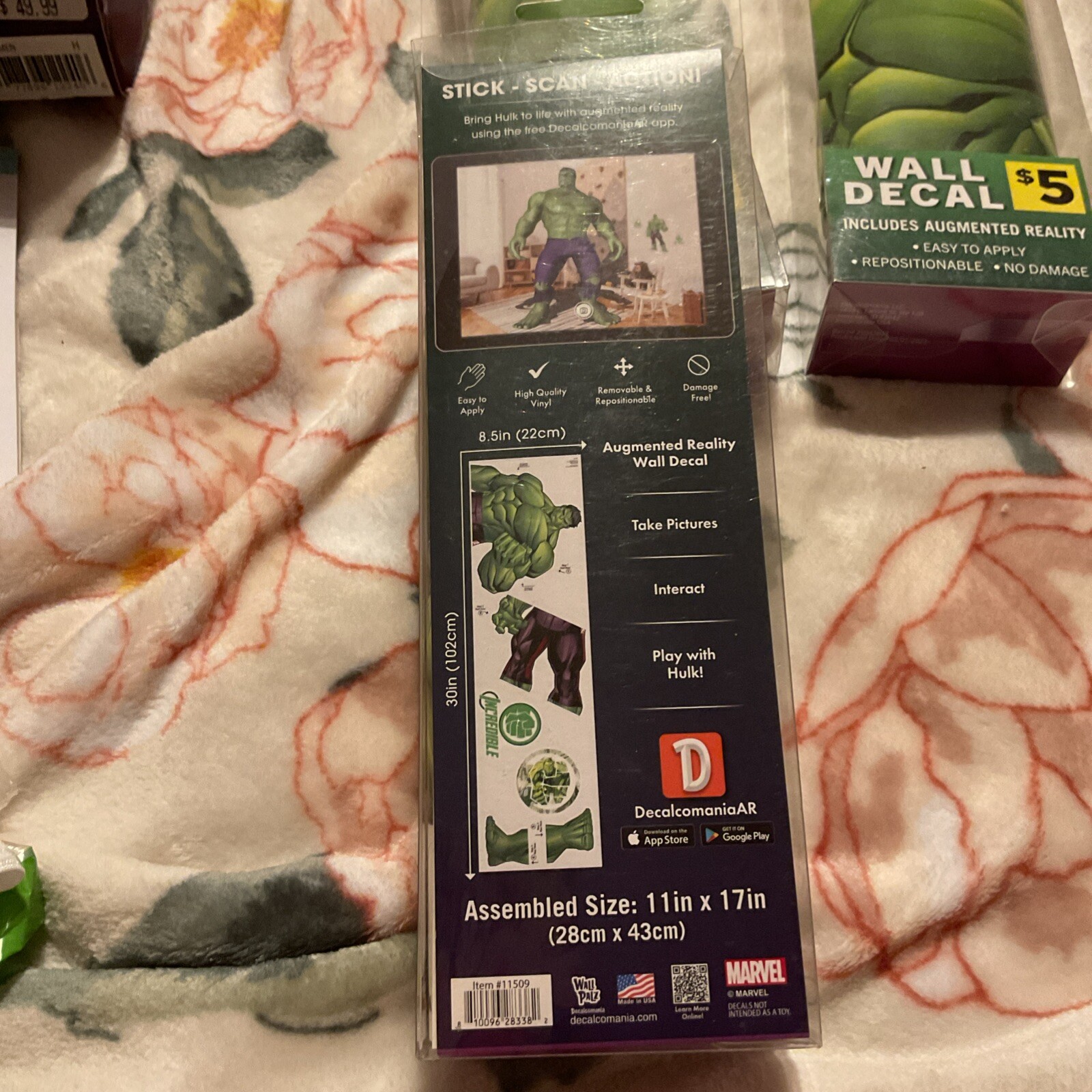 Lot Of 4 11″ x 17″ Marvel Hulk Wall Decals