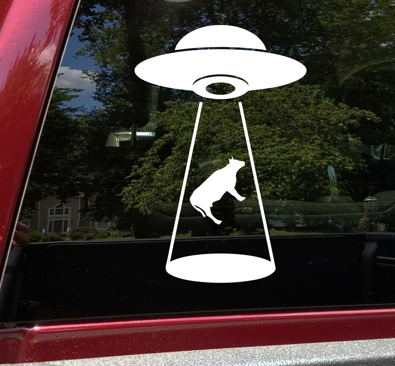 UFO Cow Abduction Vinyl Decal – Unidentified Flying Object Aliens Bovine Die Cut