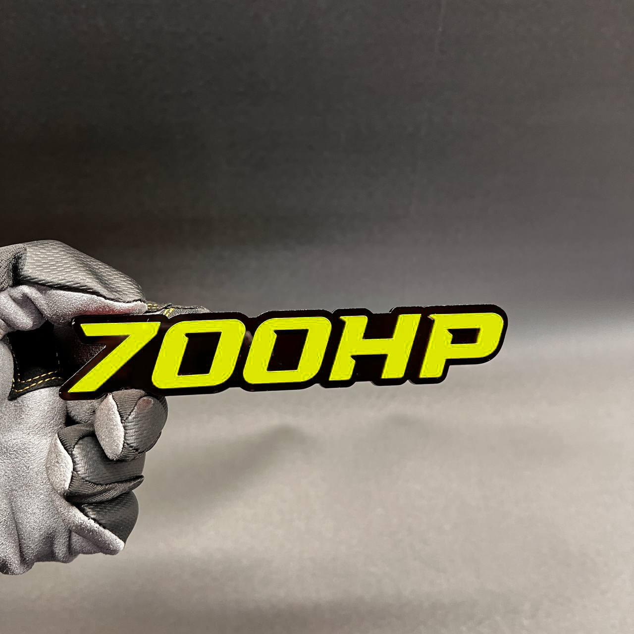 1X 700 HP Custom 3D Car Emblem Multicolor Acrylic Car Badge Decal YELLOW – BLACK
