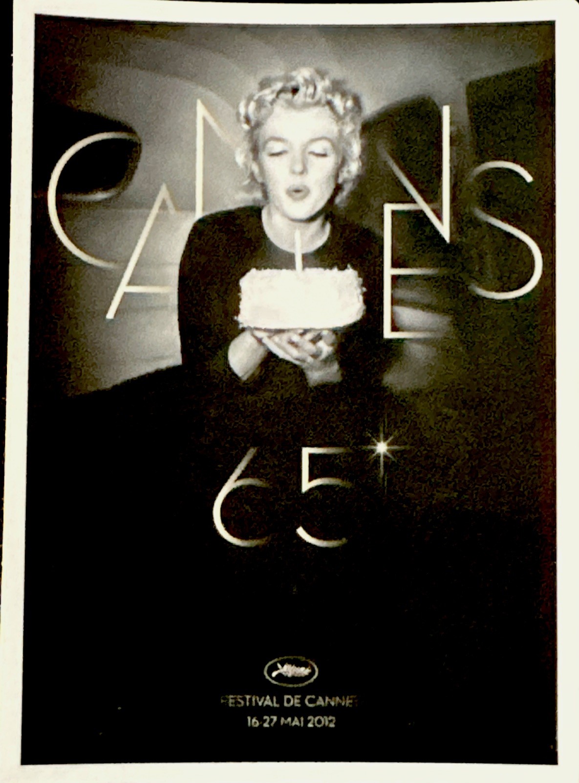 MARILYN MONROE STICKER✨💋🎂💋✨2 3/4” X 2”✨HAPPY BIRTHDAY TO YOU✨🎈🛍️🎉🎈💫
