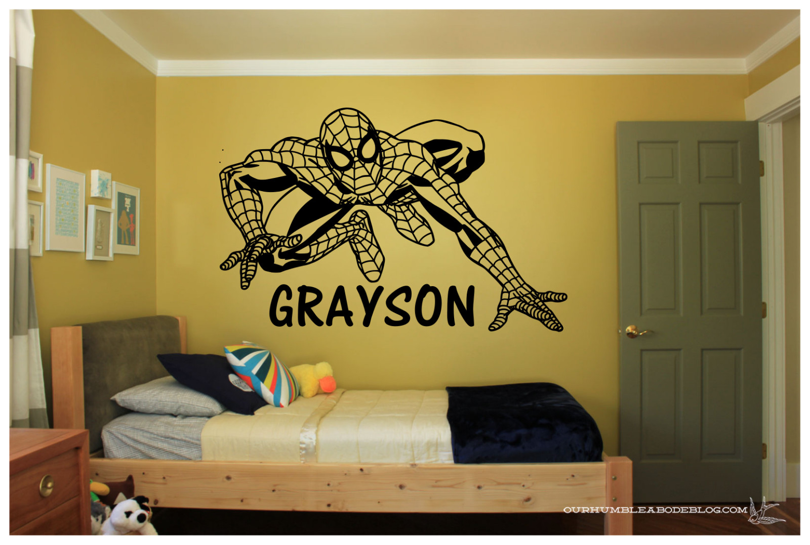 Amazing Spiderman with Name Vinyl Wall Sticker Decal 34″x22″ Colors