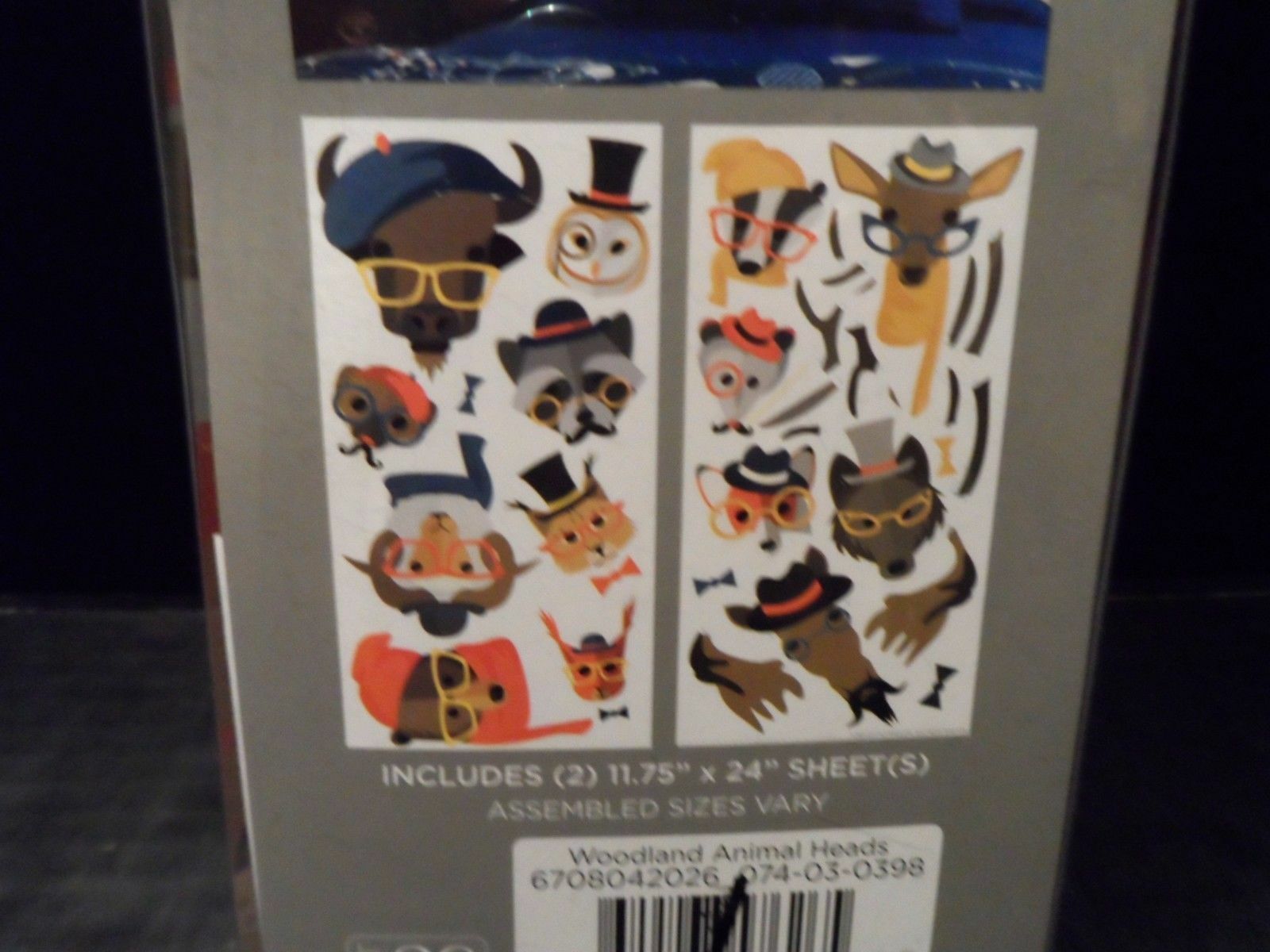 WILD ANIMALS WALL DECALS-LARGE–VINYL SELF-STICK NEW SEALED “LOT 26 STUDIO”