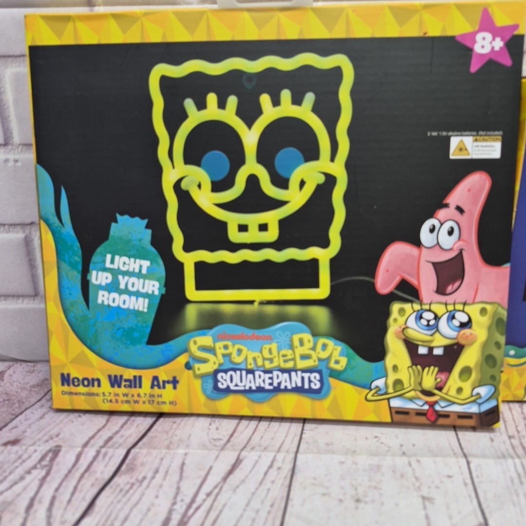 NIB SpongeBob SquarePants and Patrick Neon Wall Art Nickelodeon (Lot Of 2)