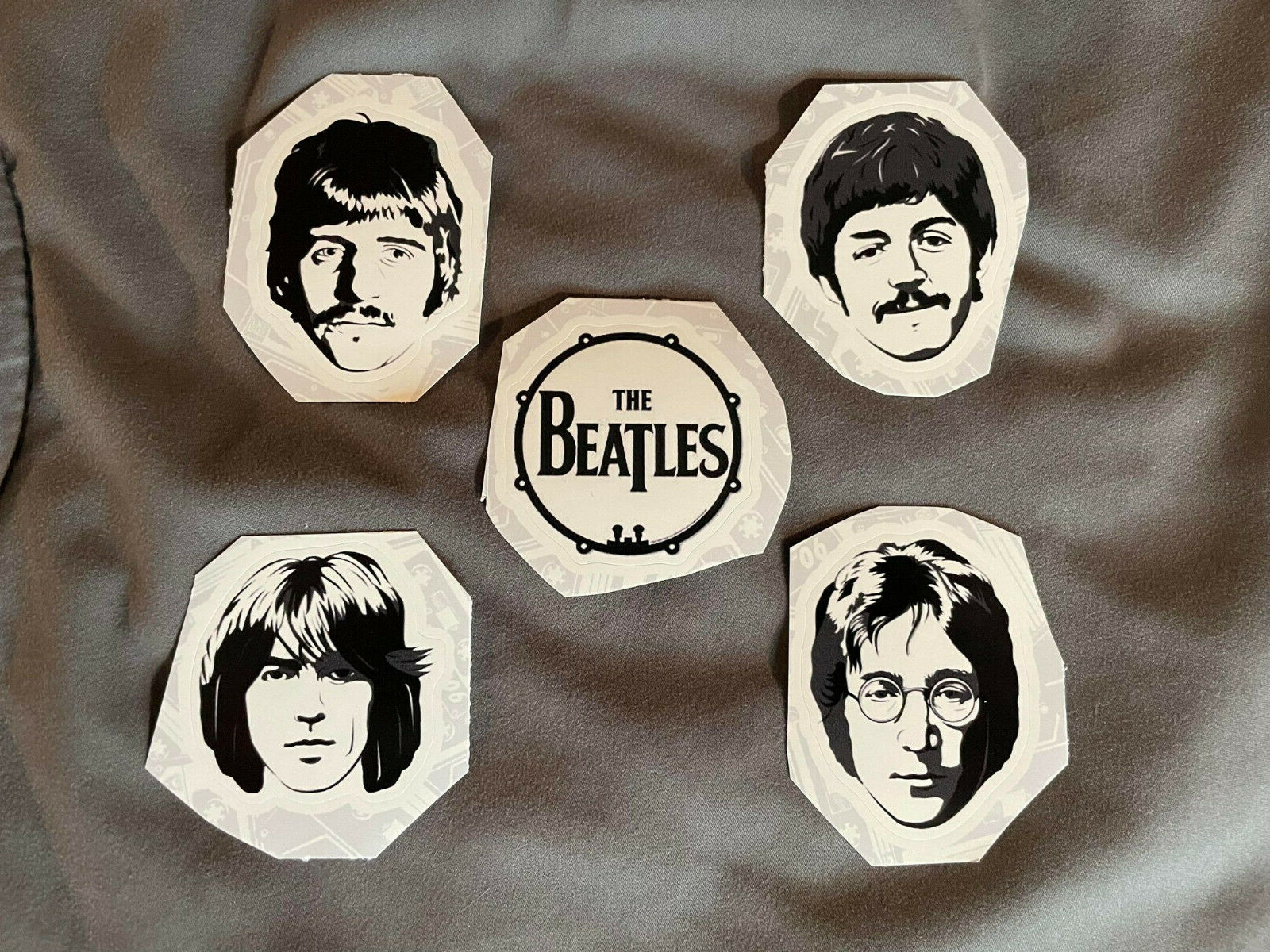 THE BEATLES Lot (5) 1 3/4″ to 2 1/4″ Band Logo Stickers FAST SHIP! JOHN LENNON