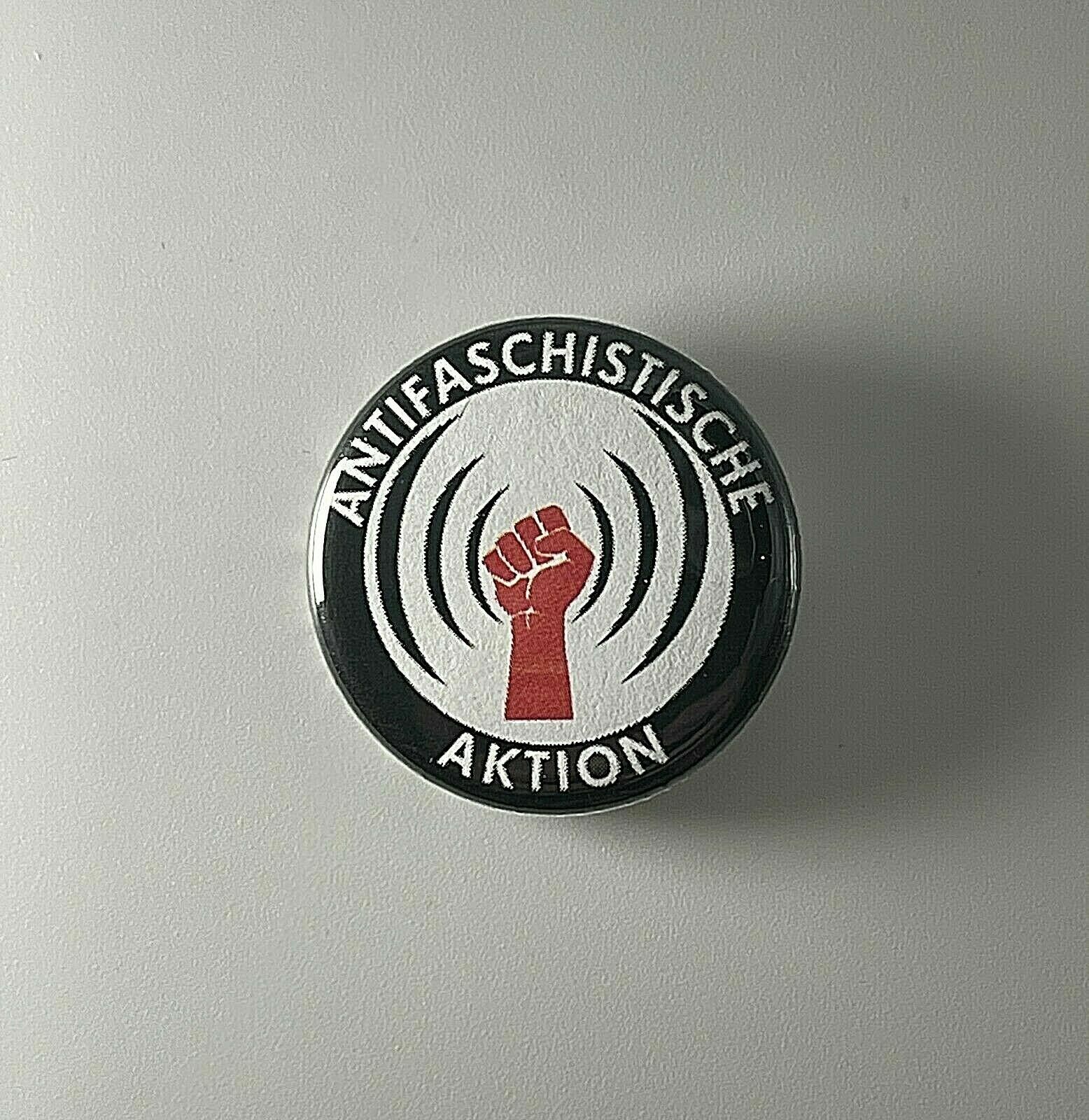 Antifaschistsche Anti-Fascist Action Antifa 1.25″ Button A003B125