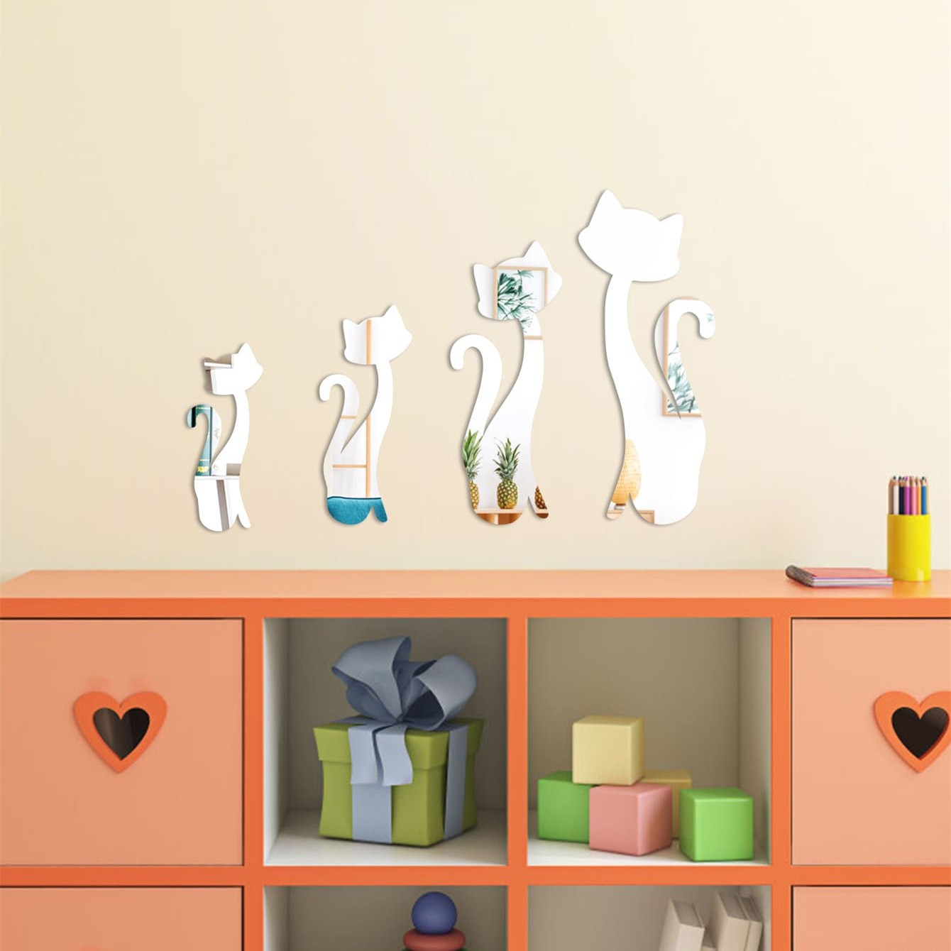 4Pcs/Set Cat Mirror Tile Set Peel Off Reusable Nursery Modern Wall Feature
