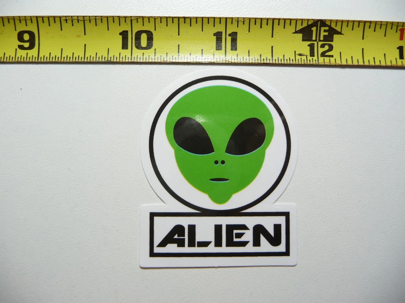 SPACE ALIEN HEAD SMALL STICKER DECAL TRAVEL VACATION ON HOLIDAY FUNNY