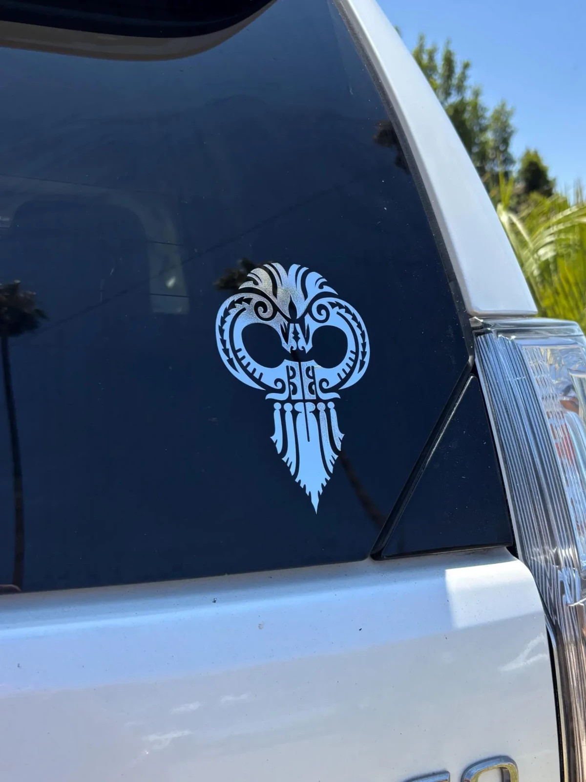 Hawaiian 6″ Chrome Ikaika Warrior Helmet Vinyl Car Truck Window Decal Sticker