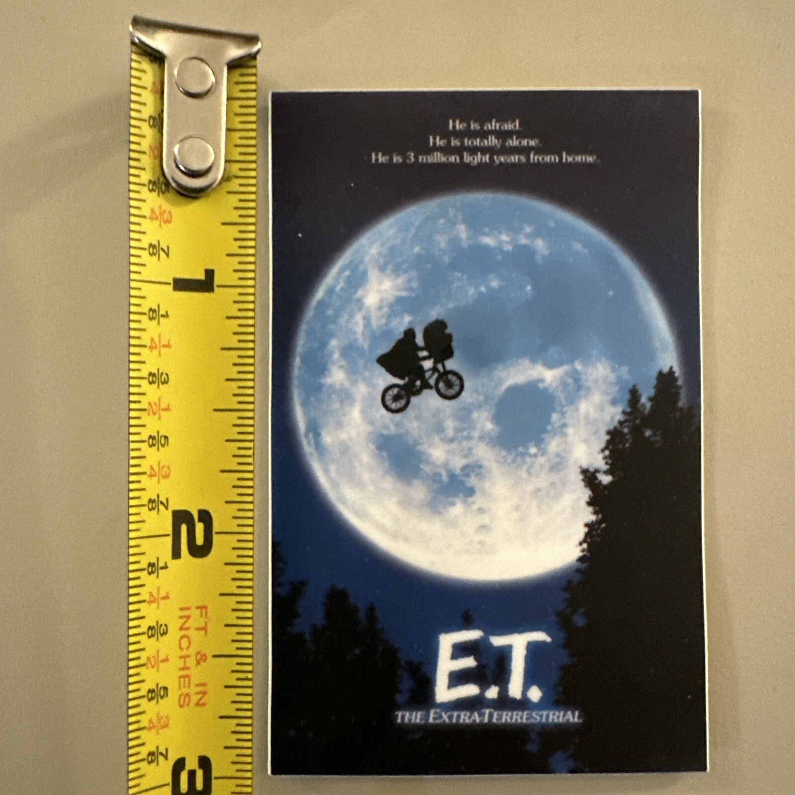 E.T. (THIS IS A STICKER-Dishwasher Safe) Alien / Art / Movie / Space