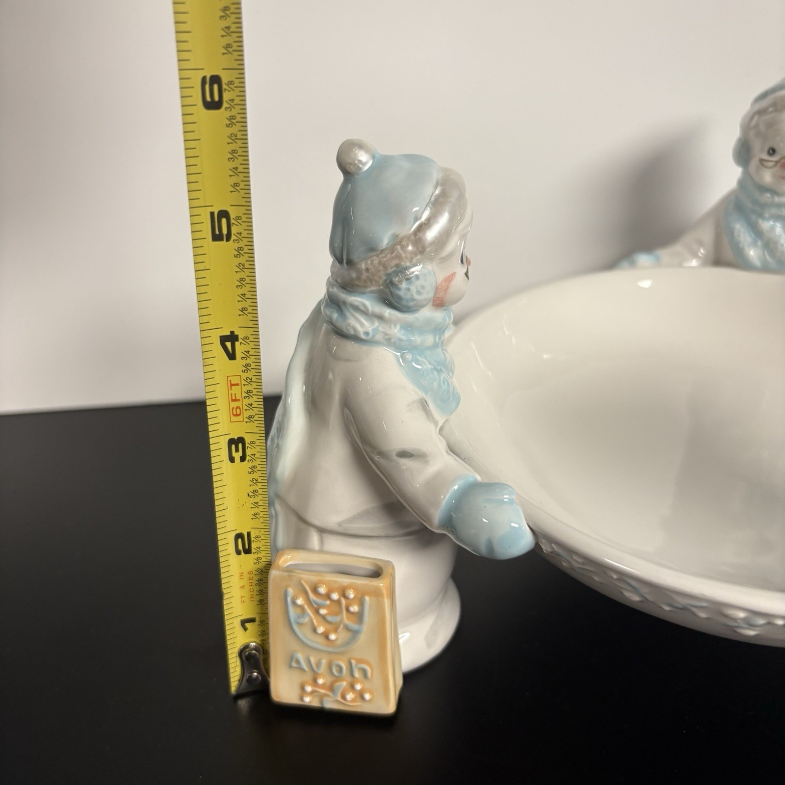 Avon Exclusive 2002 ‘SnowLady’ Christmas Holiday Pottery Candy Dish Decor