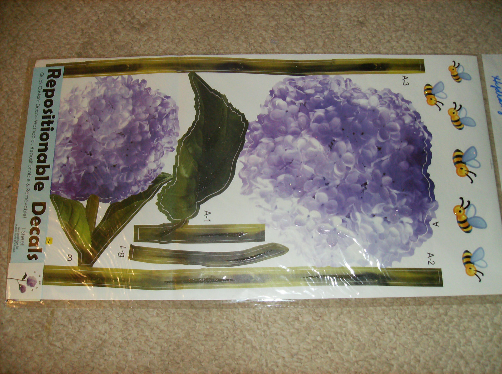 HYDRANGEA & BEES WALL DECAL REMOVABLE 20 x 57″ WASHABLE CAN REPOSITION new SEE