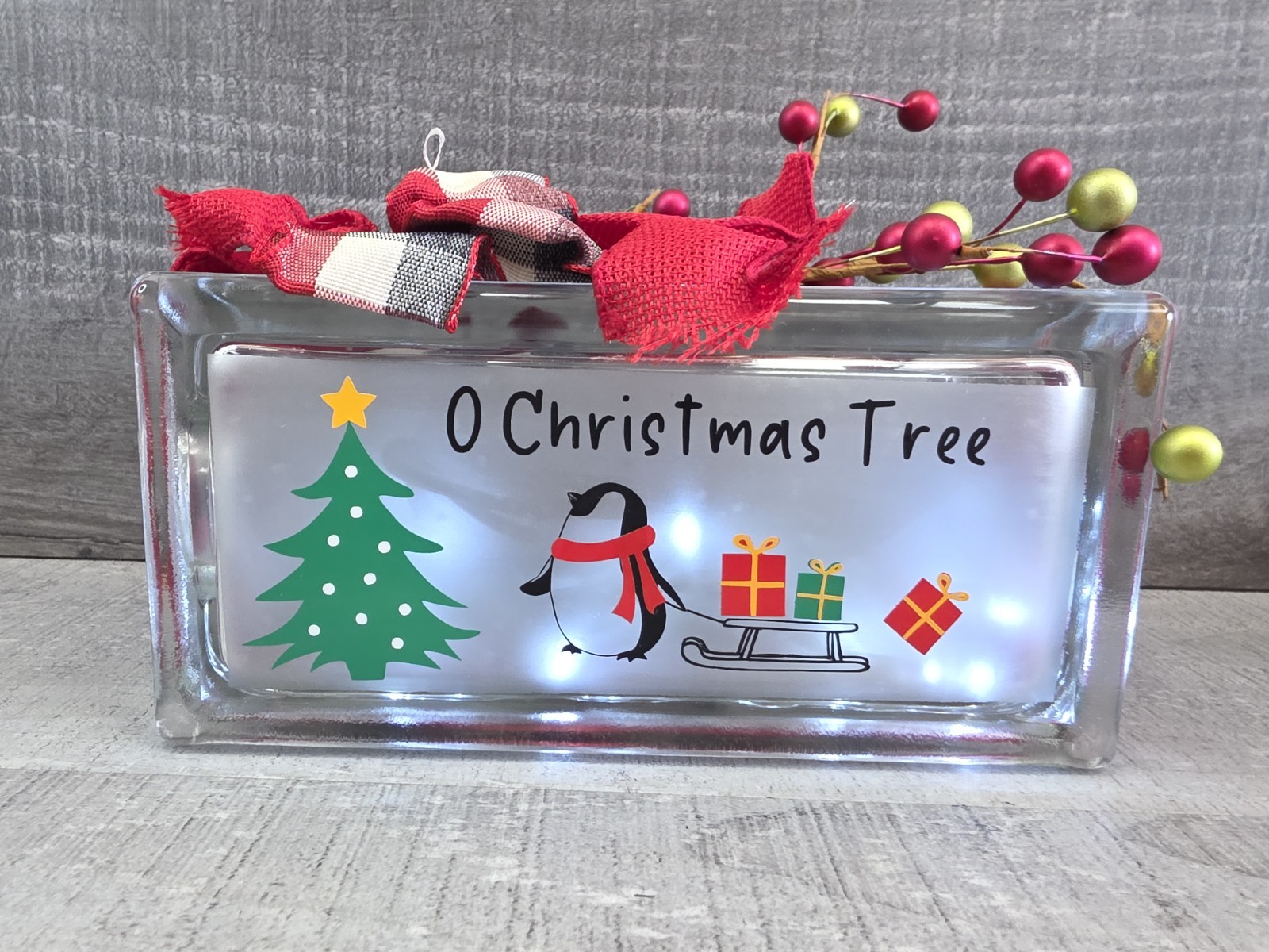 Handcrafted Christmas Penguin Glass Block 8x4x3″ Lights Up O Christmas Tree g50