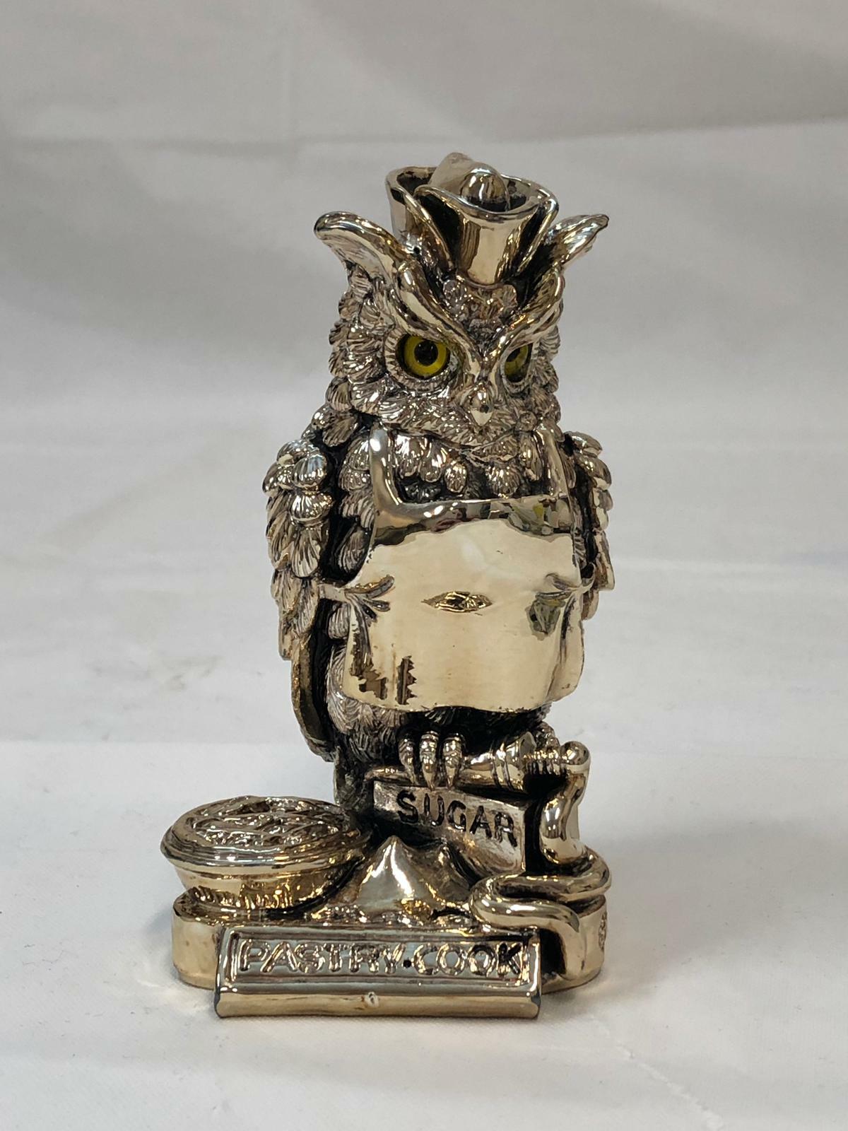 SILVER OWL ART DECOR with title PASTRY COOK