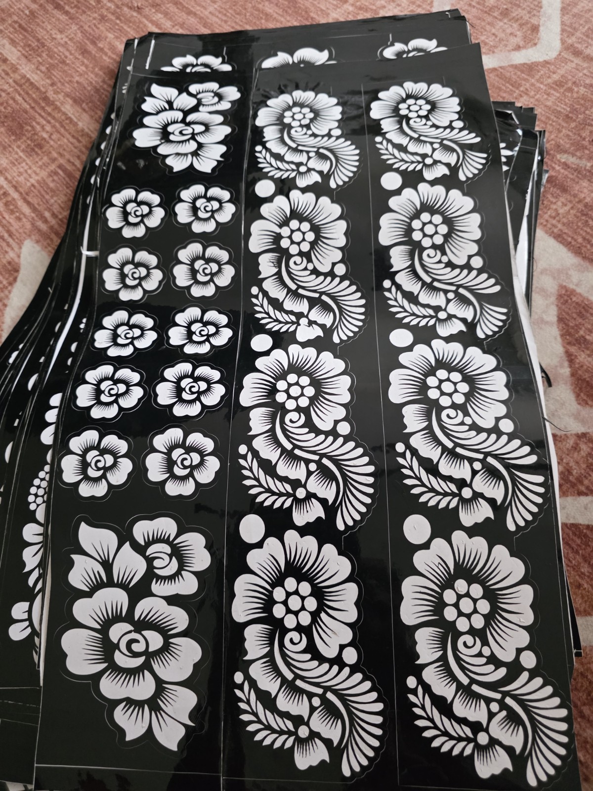 Henna Designs/patterns Stickers/stencil For Your Legs & Hands Or Other Parts.