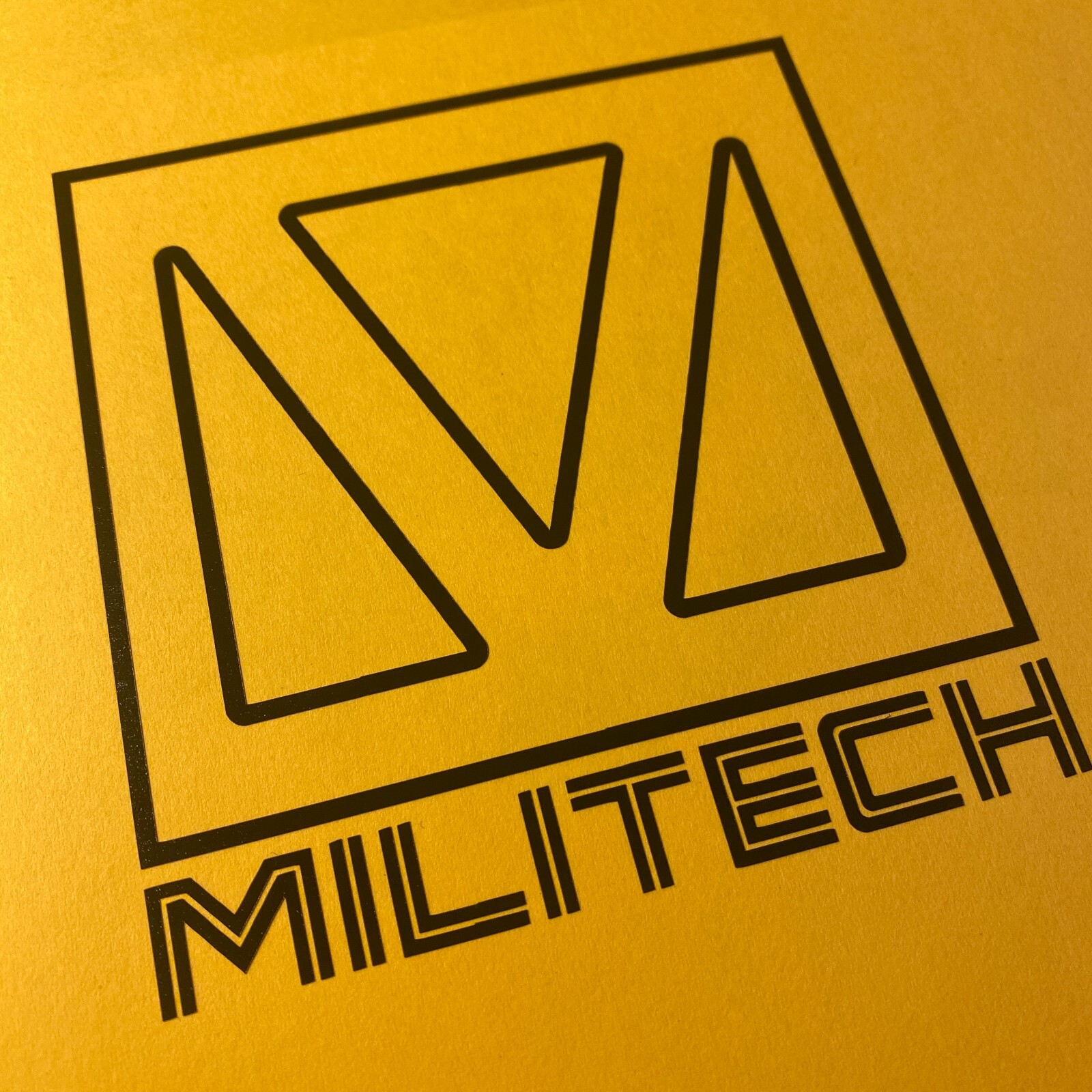 Vinyl Sticker – Militech Logo (Cyberpunk)